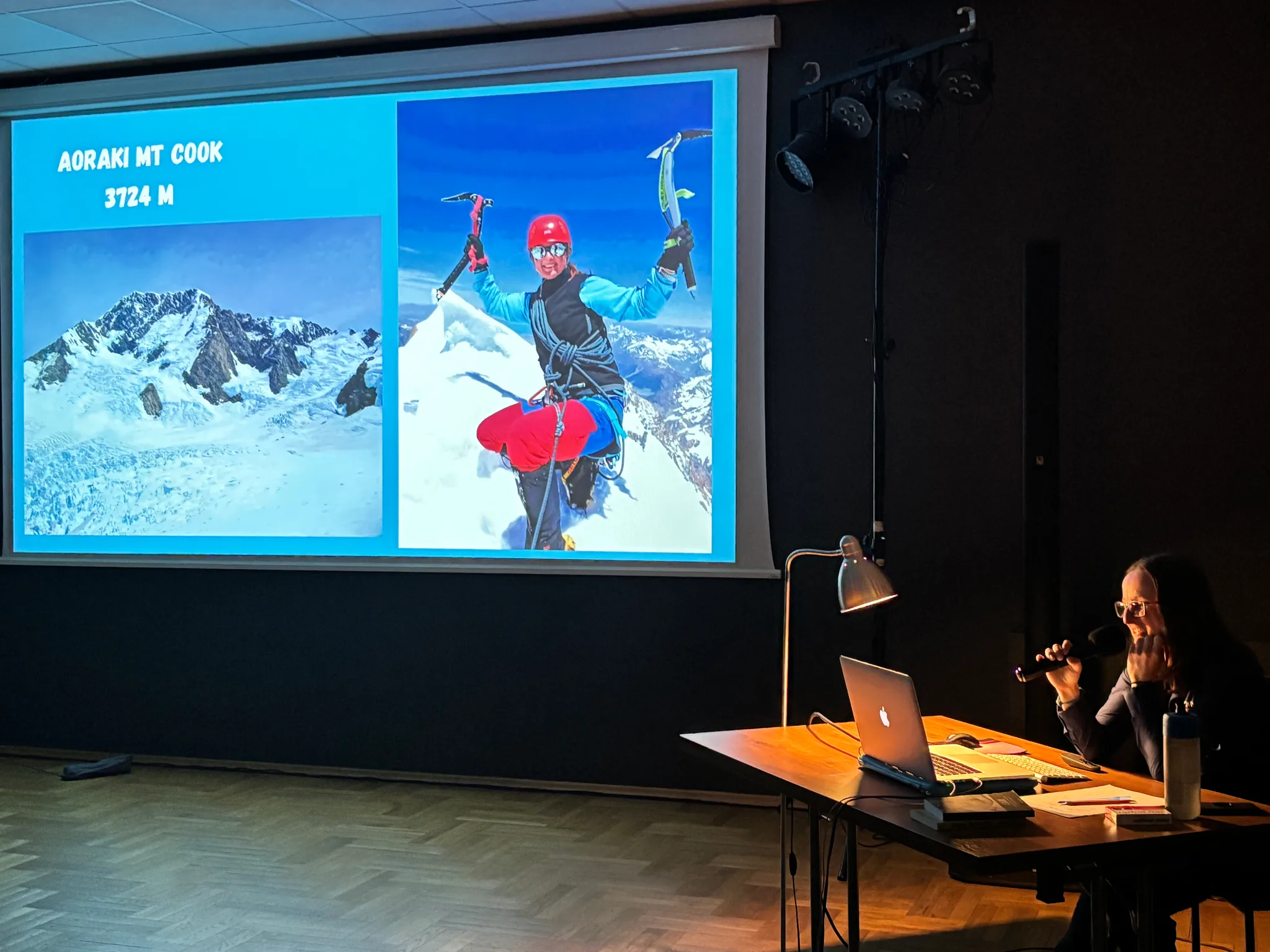 Joanna Tuszyńska speaking about New Zealand at ODK Zasole.