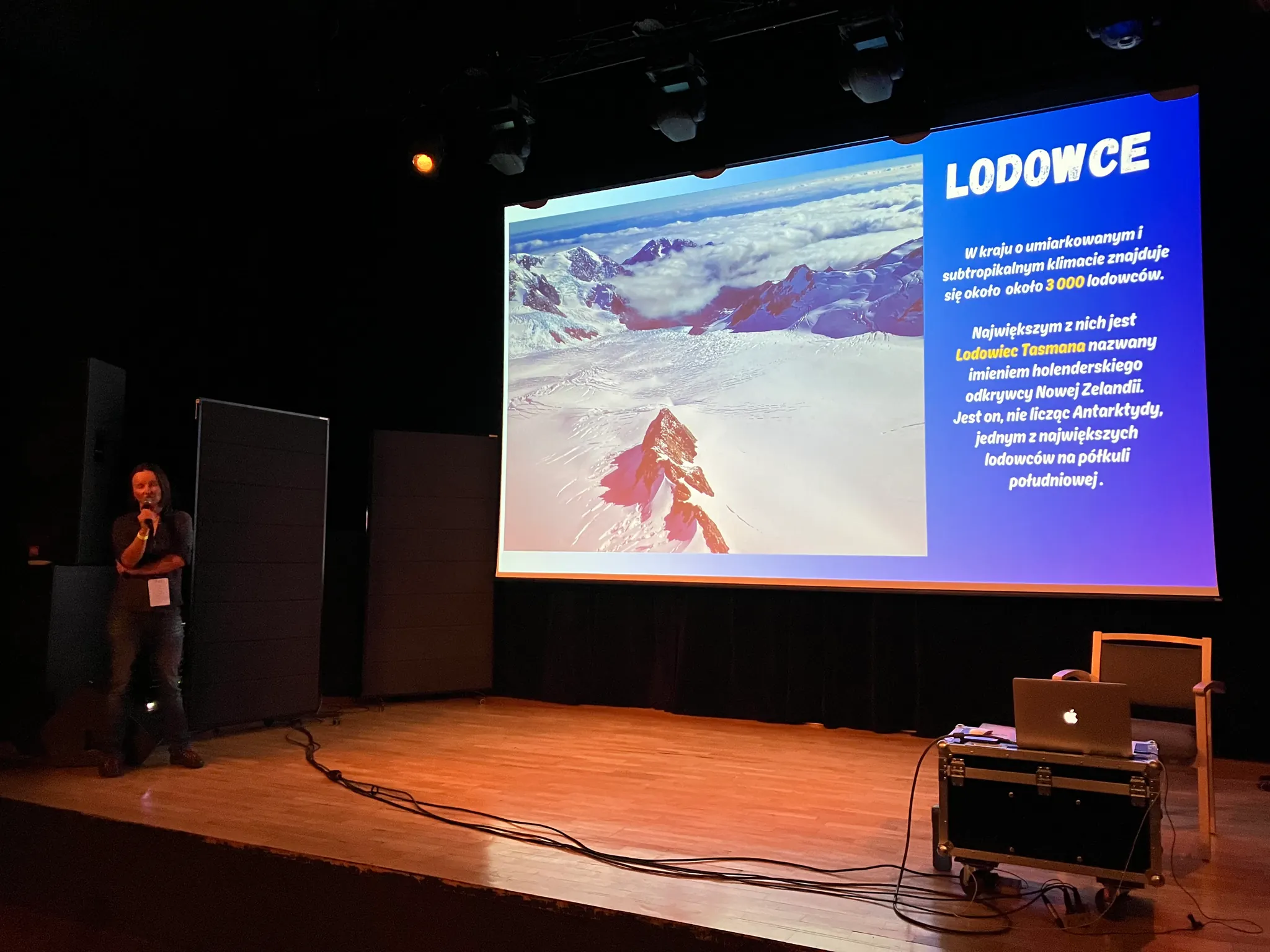 Joanna Tuszyńska presenting New Zealand at the Wadowice festival.