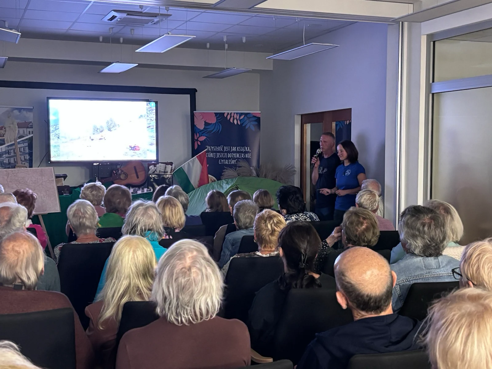The audience at the Fann Mountains talk in Kęty.