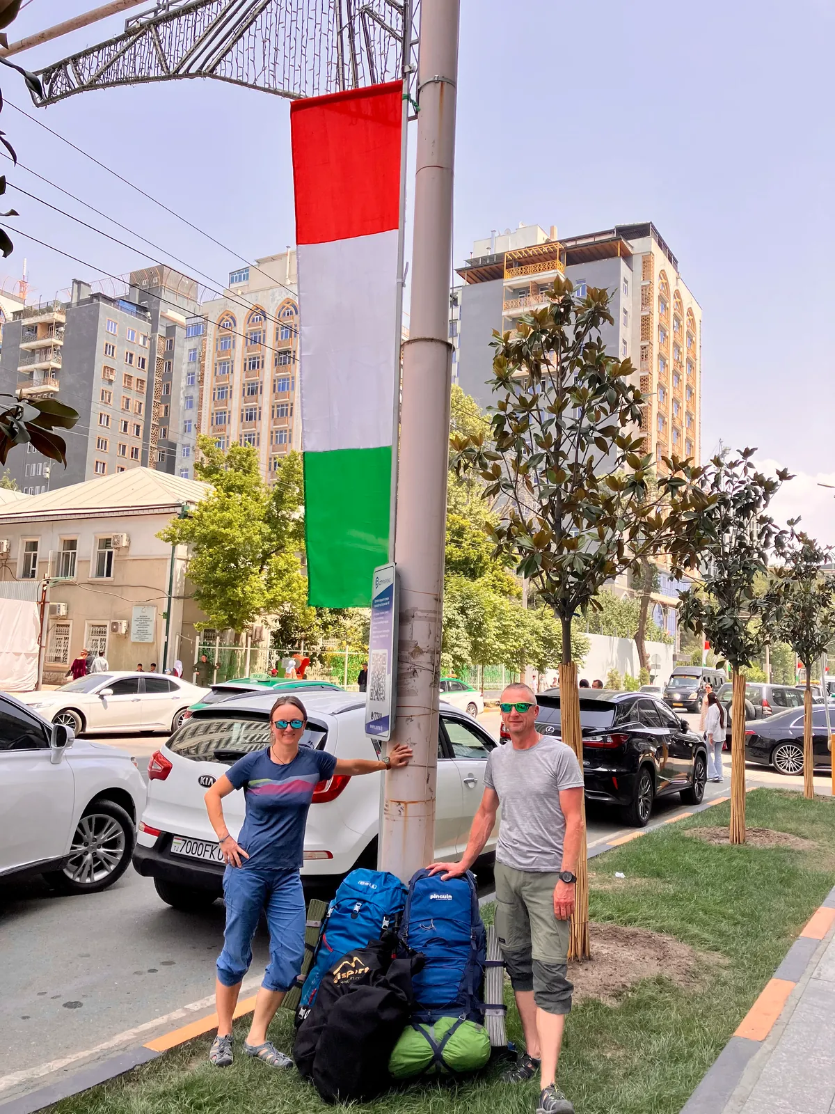 Joanna and Rafał with their expedition backpacks, waiting for Amro.